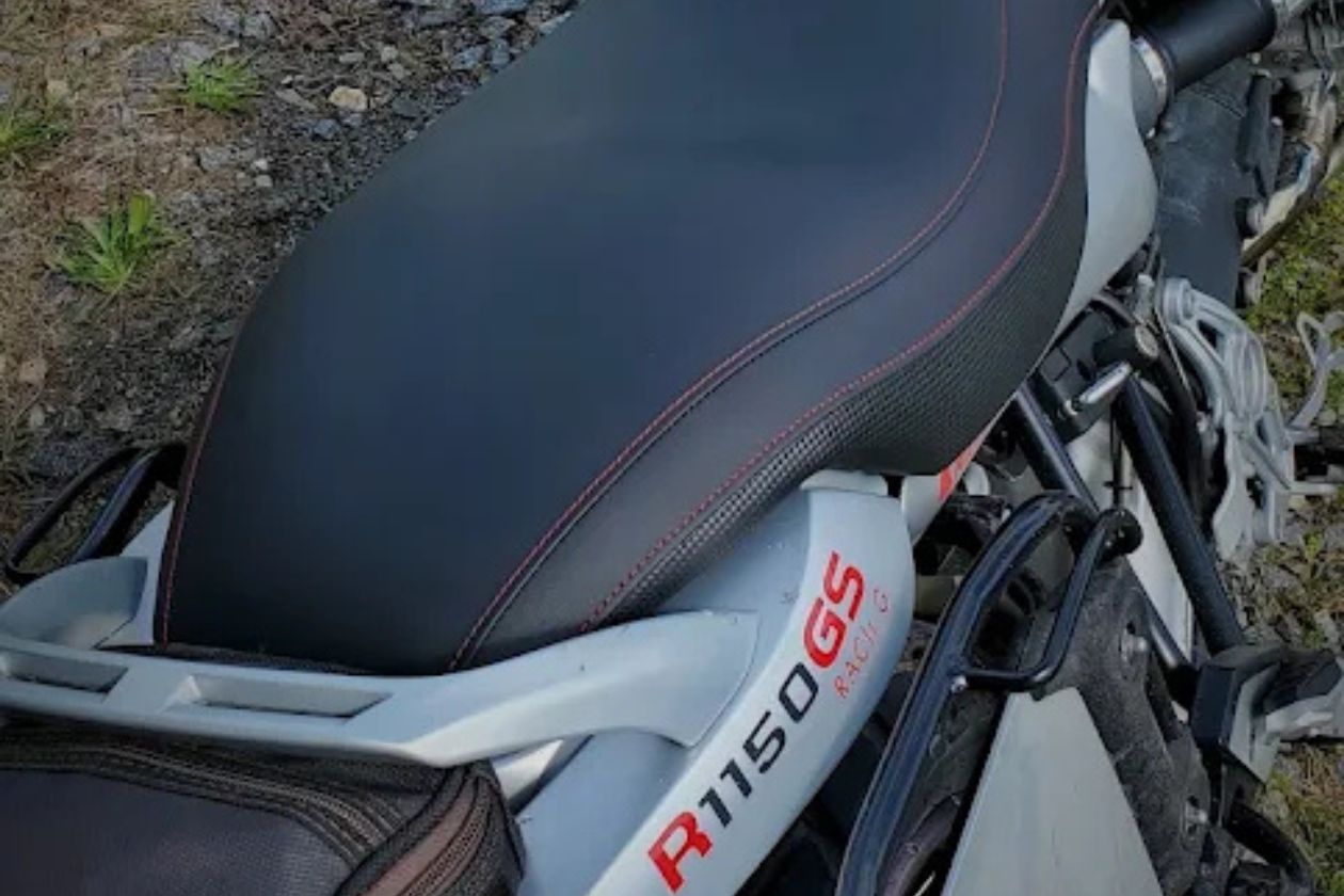 Réfection et personnalisation de selles moto à Piriac sur mer
